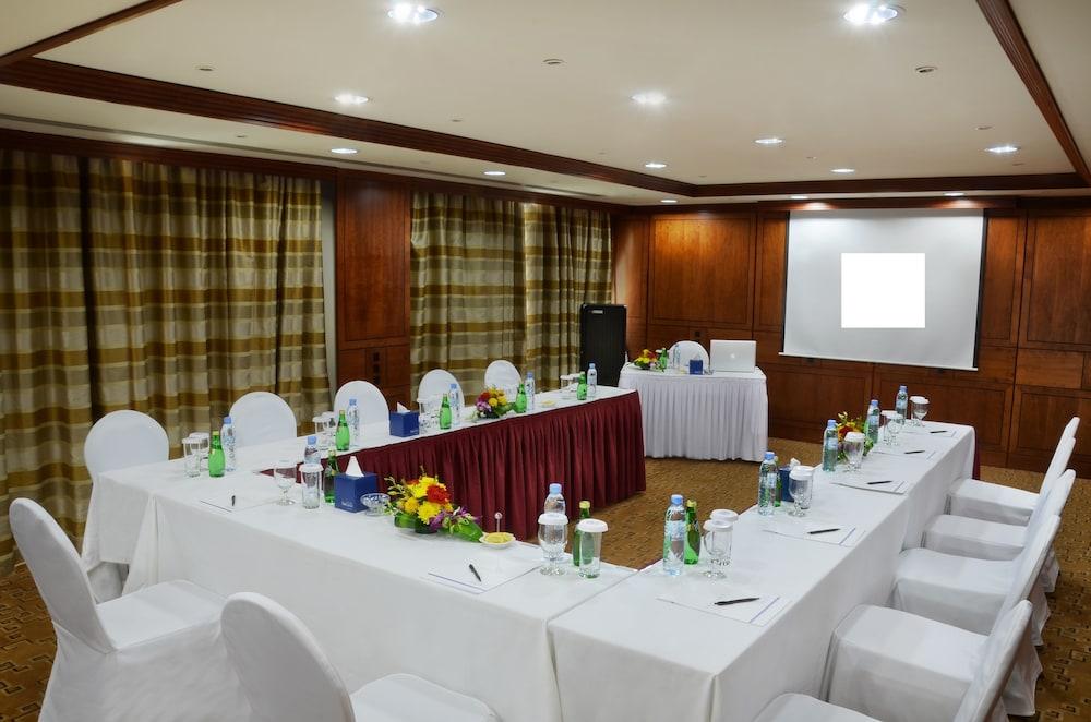 Swiss-Belhotel Sharjah Luaran gambar
